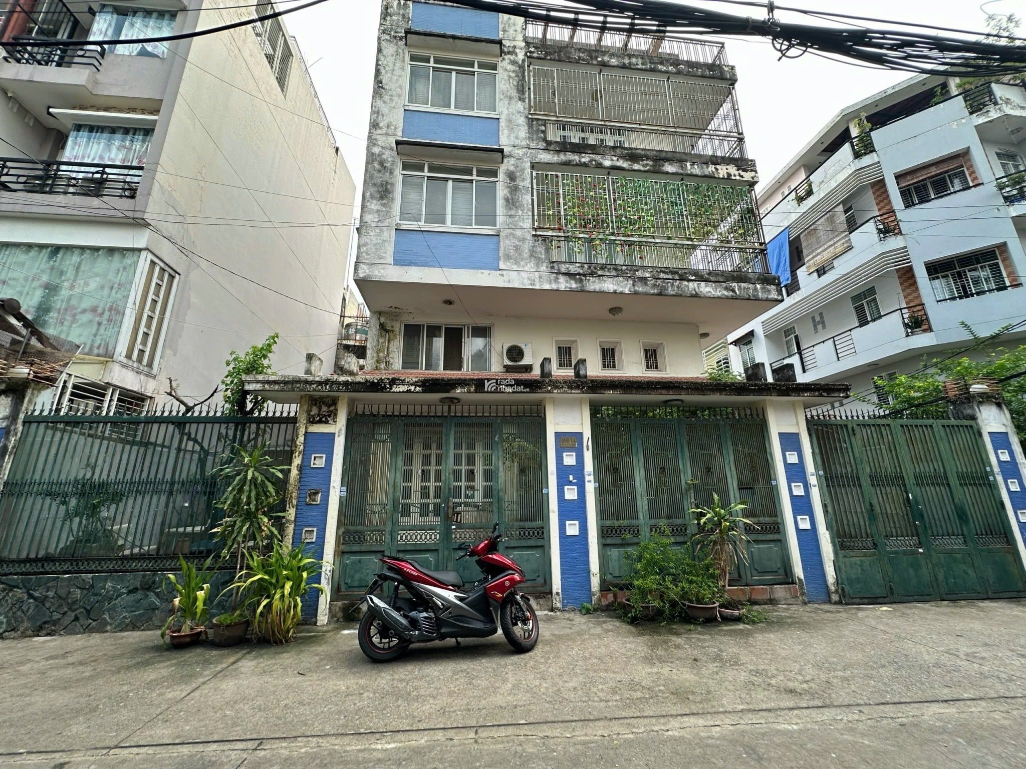 cần bán Gấp em mặt góc Nguyễn Tri Phương q10 dt 201m2. kc 4tầng sân thượng chỉ với 53tỷ