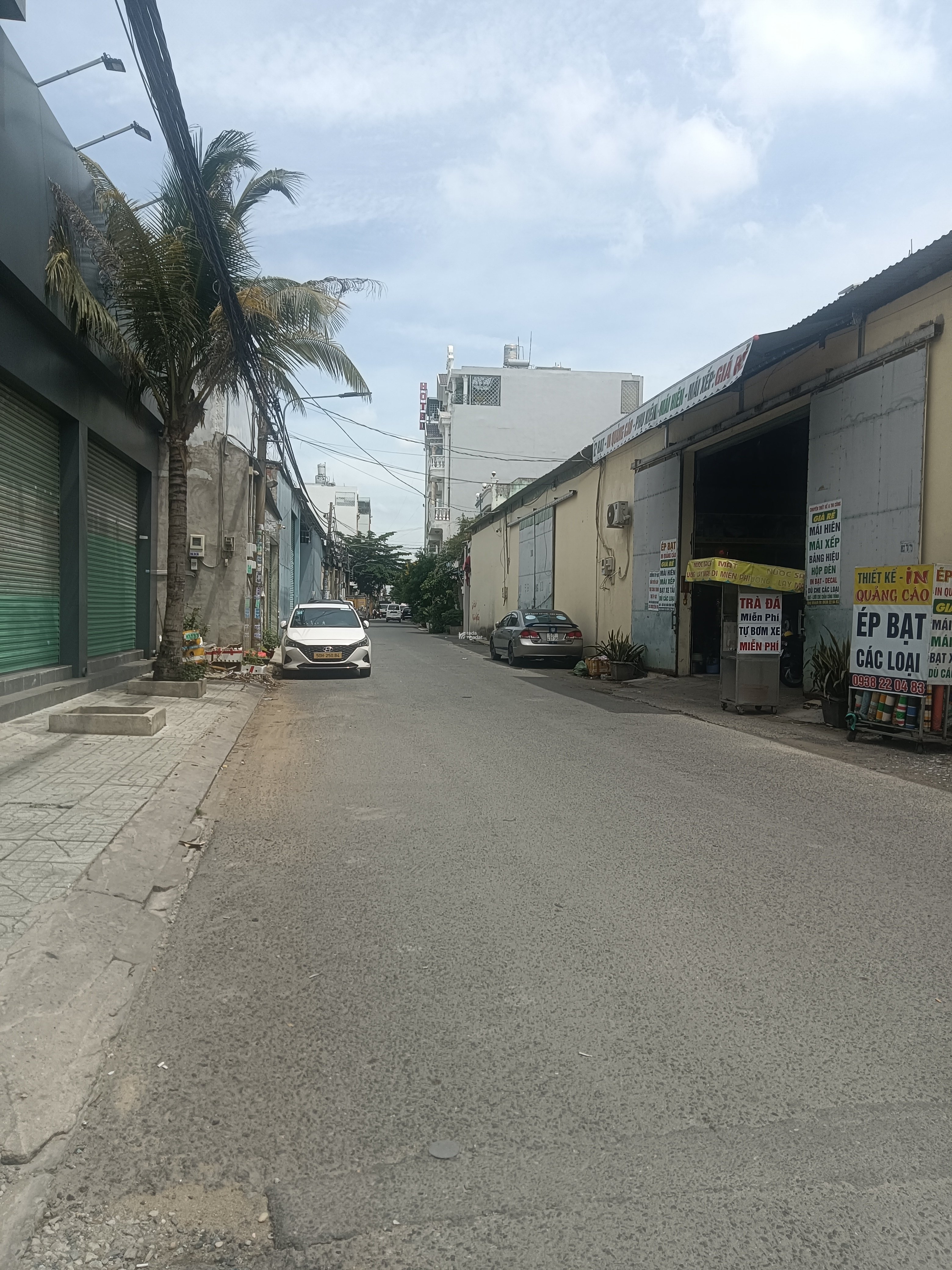 Đất trống phù hợp xây căn hộ dịch vụ