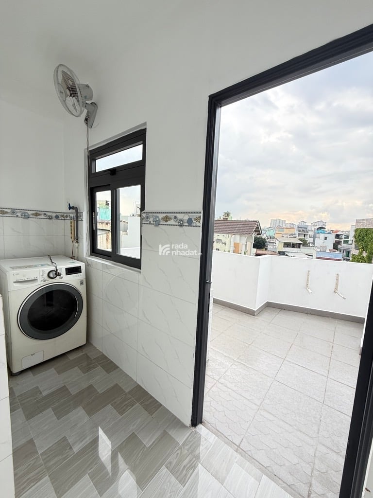 SIÊU PHẨM 5 TẦNG ĐẸP GIÁP QUẬN 10 KHU LỮ GIA - 39M2 - MUA CHỈ VIỆC DỌN VÀO Ở - SỔ 2025 CHUẨN