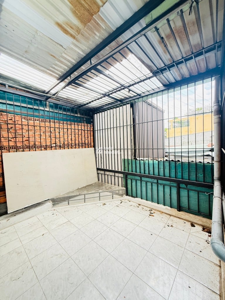 chính chủ cần bán gấp căn nhà Nguyên Hồng rừng Phạm Văn Đồng giá bình thành giáp Phú Nhuận