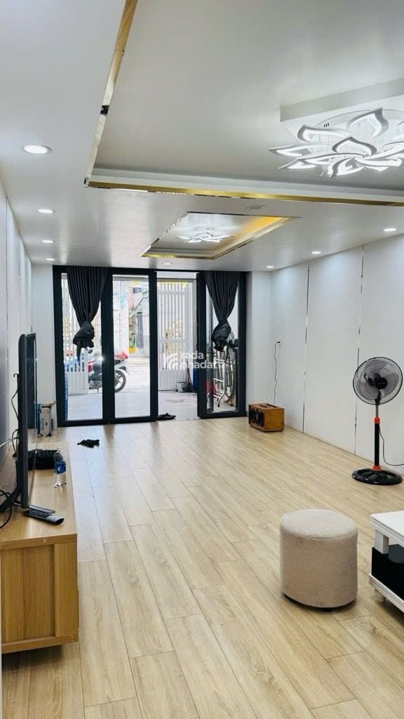 BÁN NHÀ ĐẸP HẺM NHỰA XE HƠI 60 LÂM VĂN BỀN, P. TÂN HƯNG, TRUNG TÂM QUẬN 7, NHỈNH 8T