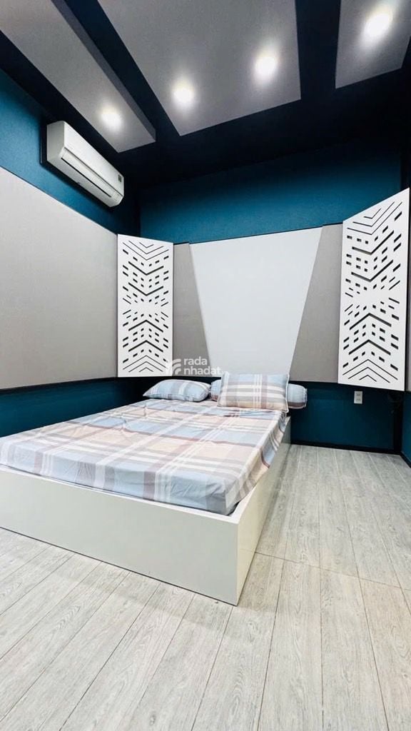 BÁN NHÀ ĐẸP HẺM NHỰA XE HƠI 60 LÂM VĂN BỀN, P. TÂN HƯNG, TRUNG TÂM QUẬN 7, NHỈNH 8T