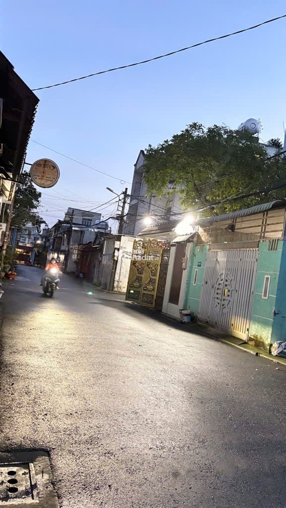 Nhà Phố 4 Tầng Xe Hơi Chạy Tới Cửa Đẹp Lung Linh Vào Ở Ngay Thới An 32 Quận 12