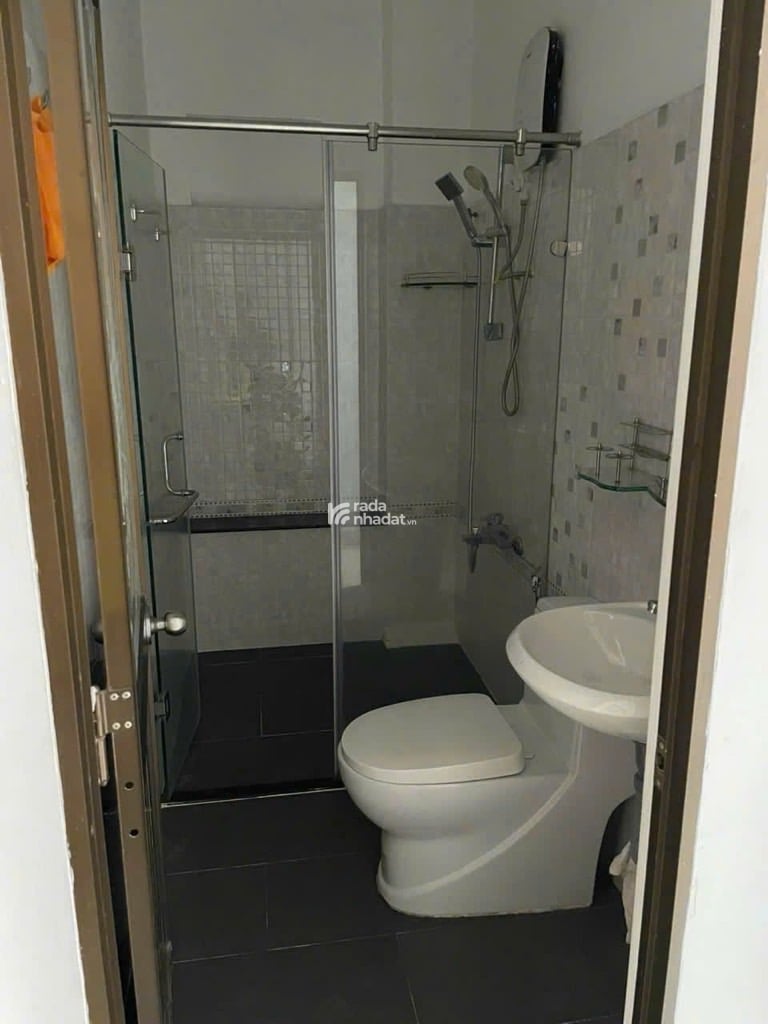 KHU HIẾM NHÀ BÁN- Ô TÔ 7 chỗ đổ cổng - 50m2 - 4 Tầng -  Dân trí cao -Phan văn Trị - Mai Xuân Thưởng