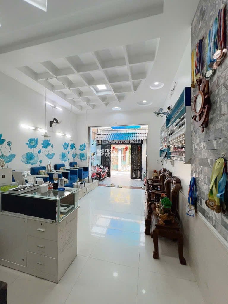 Nhà 4 tầng  sát mặt tiền Phạm Văn Chiêu  P16  Gò Vấp  hẻm 6m  4.5x16m  Giá 8.2 tỷ