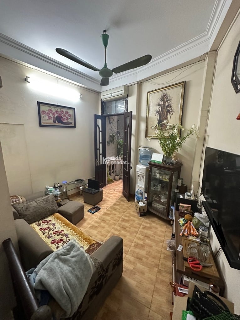 ĐỘI CẤN - NGÕ THÔNG - DÂN XÂY - 4 TẦNG - 4 NGỦ - GẦN CHỢ NGỌC HÀ - 49.4M2 - 6.2 TỶ