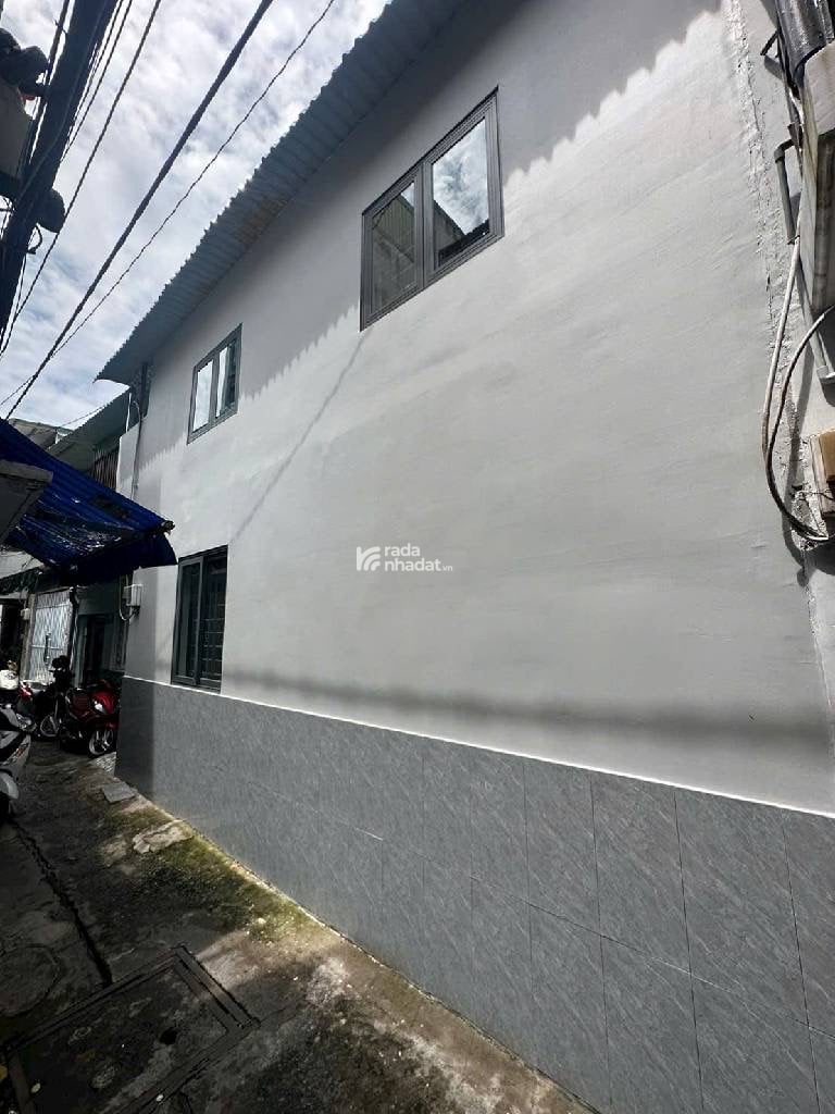 NHÀ ĐẸP Ở NGAY ,Ngay  Trường Lê Anh Xuân, Uỷ Bạn Phường,Trường Trần Phú