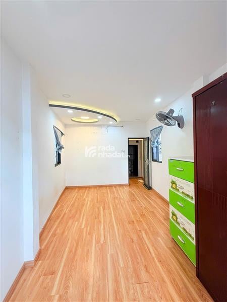 NHÀ VIP NGAY CHỢ PHẠM VĂN HAI, TÂN BÌNH, 30M2 CÓ KC TIỆN CẢI TẠO MỚI. GIẢM 750TR CHỈ 3.9T TL