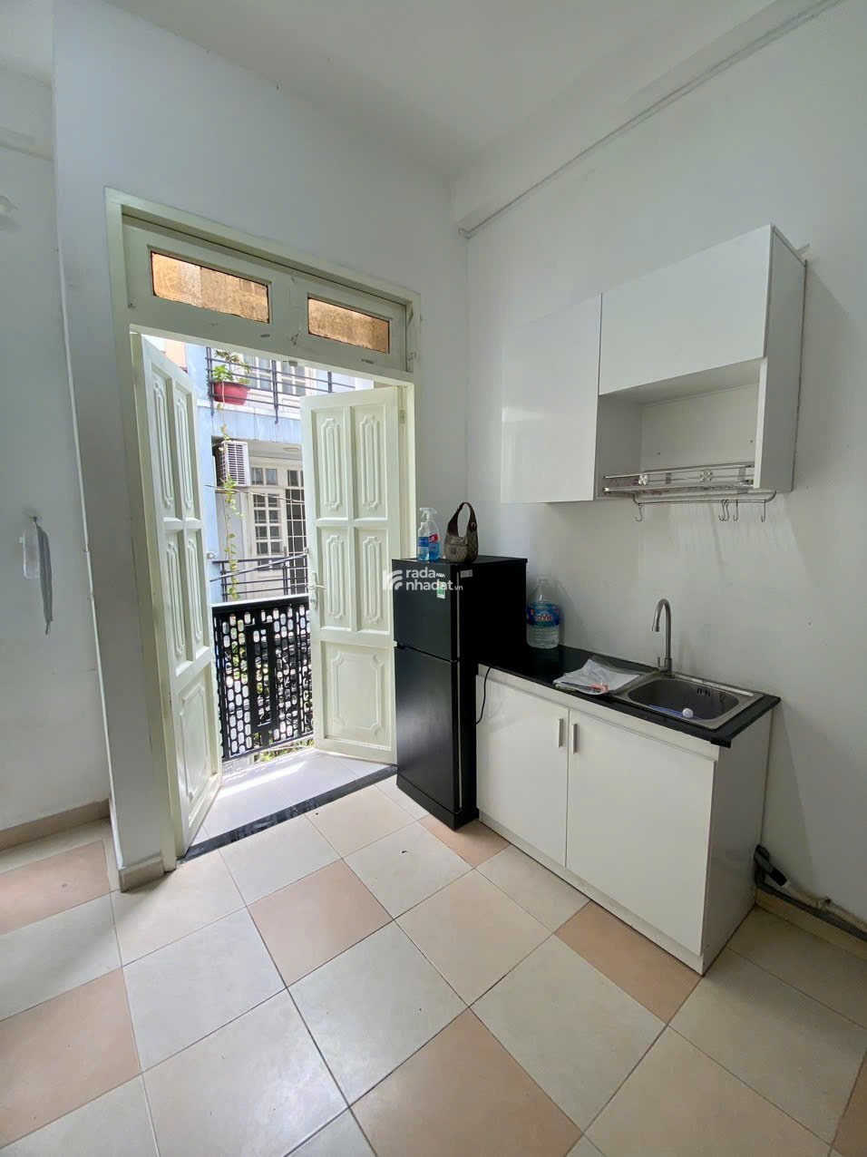 BÁN NHÀ RIÊNG HXH NGUYỄN TRÃI, P. BẾN THÀNH, Q.1_DT: 4,2x10m_CN: 35,1m2_GIÁ 10,5 TỶ TL