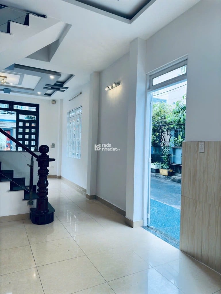 CĂN GÓC 2 MT - HẺM 8M CÓ VỈA HÈ - PHẠM VĂN CHIÊU-P.14- GÒ VẤP- DT: 4.8*20M- 11 TỶ 1