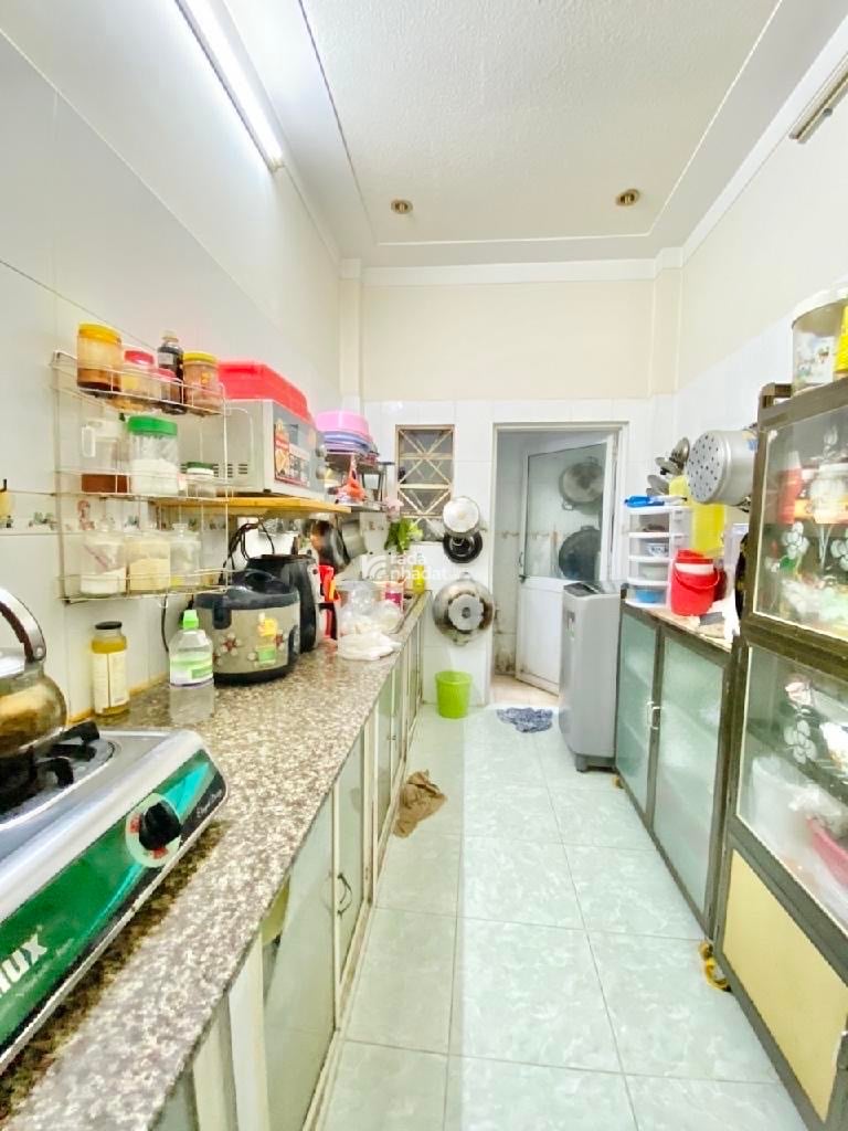 HẺM THÔNG ÔNG ÍCH KHIÊM - QUẬN 11 - VỊ TRÍ ĐẸP - 4PN Ở NGAY - 70M2 - HẺM YÊN TỈNH - NỞ HẬU - 6,6 tỷ