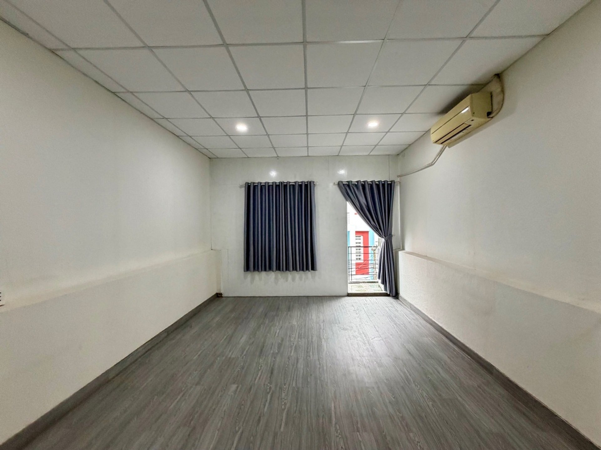 MTKD khu VIP Bàu Cát - Có vỉa hè, 64m2, 3 tầng, Vừa ở vừa KD, 12.5 tỷ TL
