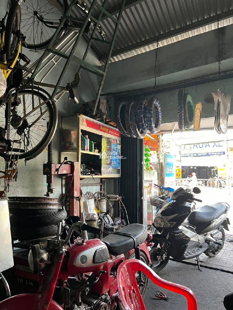 NHÀ 2 MẶT TIỀN 2 TẦNG, ĐƯỜNG BÀ HOM. CẠNH CHỢ PHÚ LÂM, KHU KINH DOANH SẦM UẤT.