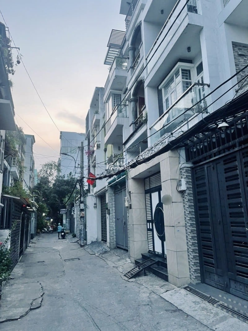 NƠ TRANG LONG, NHÀ 82M2 (4x20.5), 3 TẦNG BTCT, HẺM XE HƠI, 9.5 TỶ