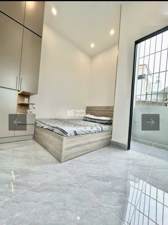 Nhà đẹp, 1 lầu, 2 phòng ngủ, Hẻm 122, Dương Quảng Hàm. Gần ĐH Văn Lang, Emart