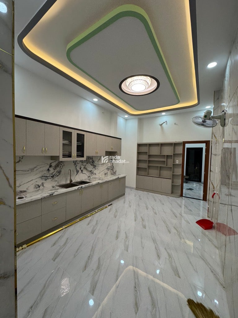 BÁN NHÀ DÒNG TIỀN 20 TRIỆU/THÁNG  4 TẦNG HẺM 8M KẾ KHU TÊN LỬA AEON MALL CHỈ 5.2 TỶ BÌNH TÂN