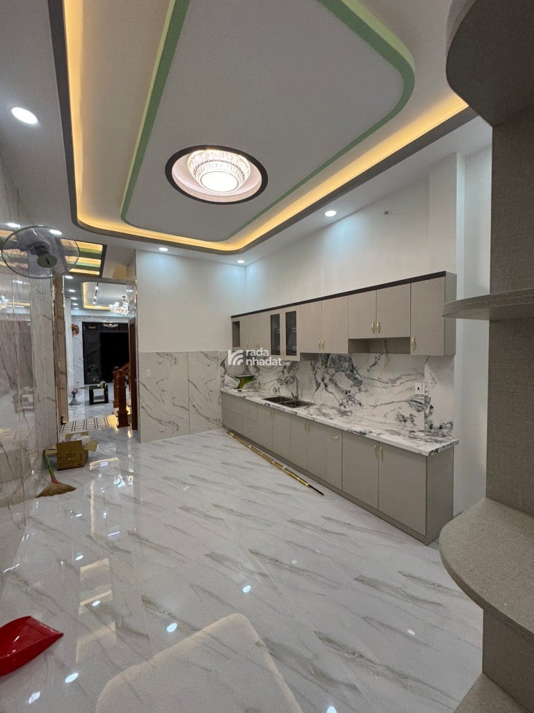 BÁN NHÀ DÒNG TIỀN 20 TRIỆU/THÁNG  4 TẦNG HẺM 8M KẾ KHU TÊN LỬA AEON MALL CHỈ 5.2 TỶ BÌNH TÂN