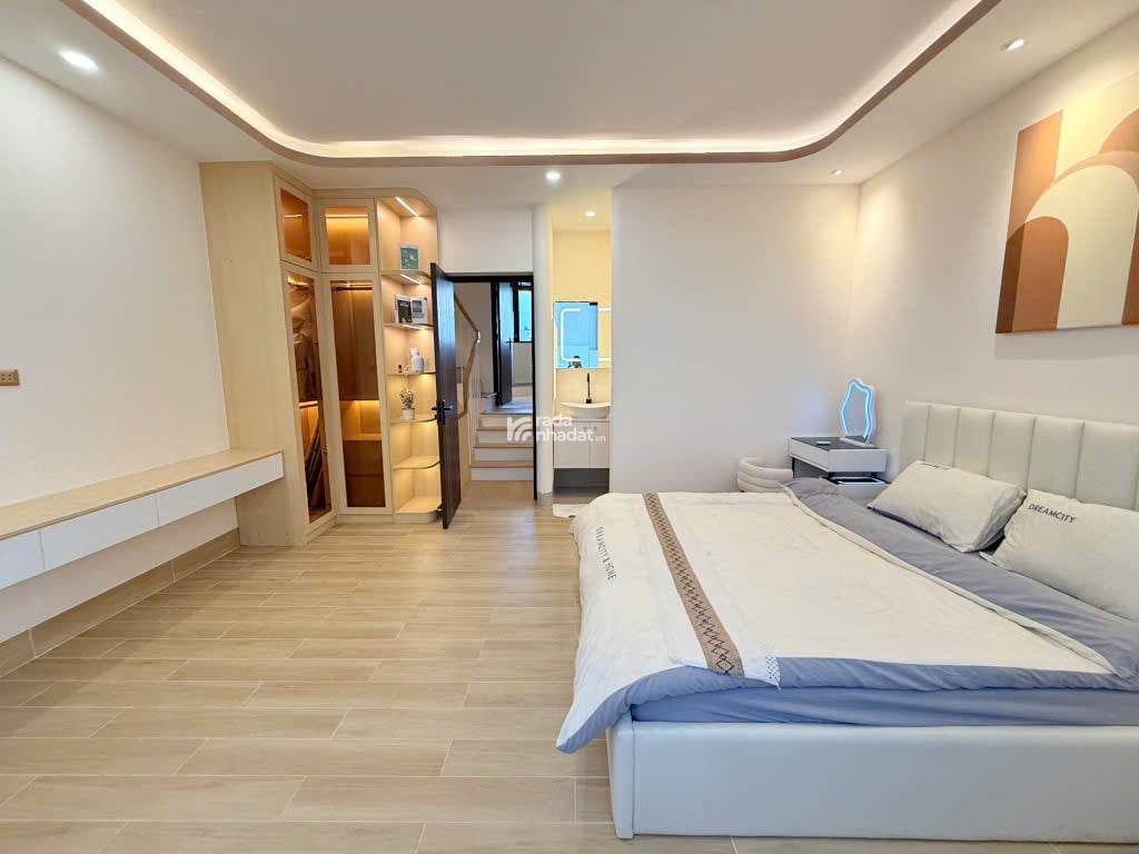 HÀNG ĐẸP NHANH TAY - HXH - PHƯỜNG 14 - GÒ VẤP - 5 TẦNG - GẦN EMART2 - DT 72M2 - GIÁ HƠN 11 TỎI
