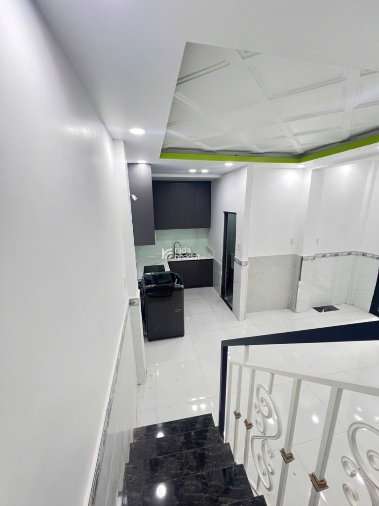 NHÀ ĐẸP 2 TẦNG BTCT FULL NỘI THẤT, NỞ HẬU SÁT HẺM XE HƠI, TRẦN XUÂN SOẠN Q7, GIÁ 3,89 TỶ