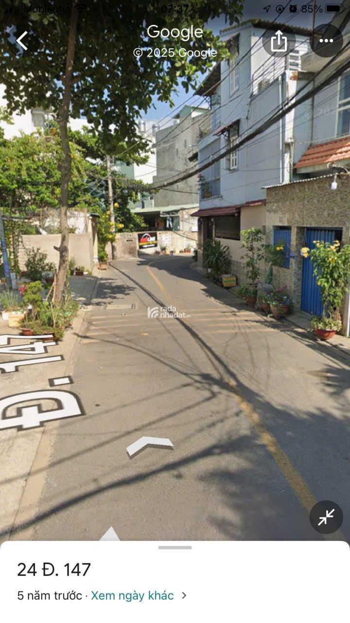 Nhà mặt tiền đường 147 Hiệp phú DT 100m, cấp 4 khu vip