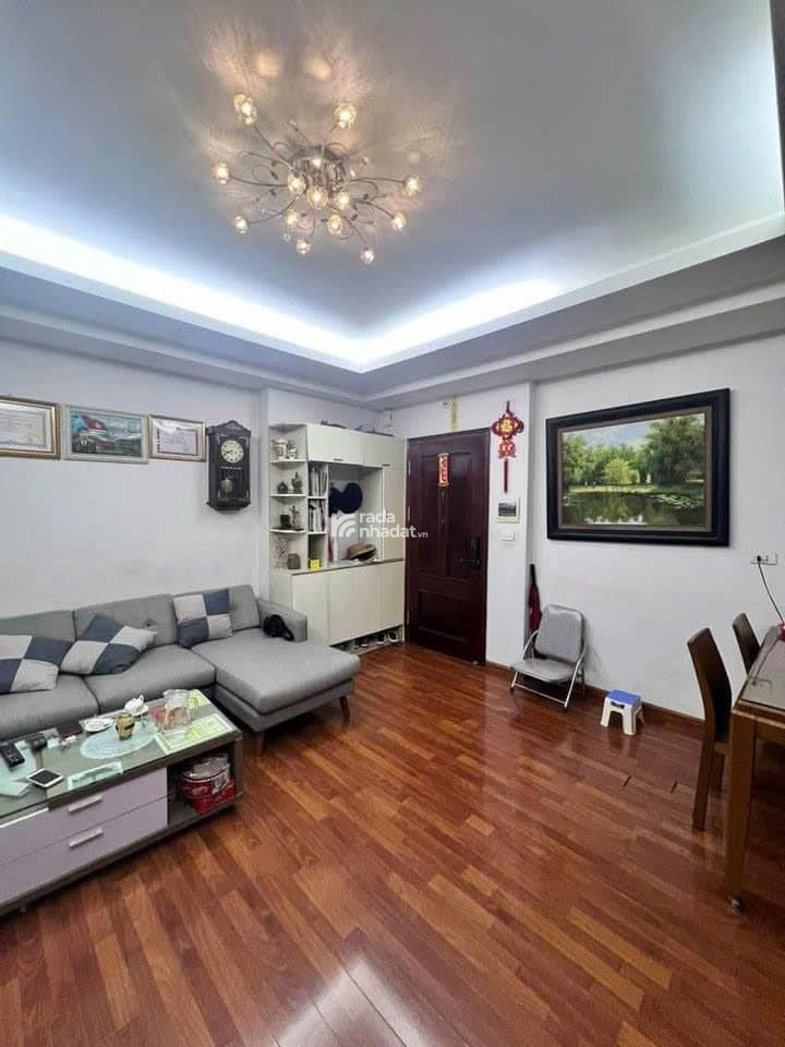 Chính chủ bán căn 2 phòng ngủ 72m2 tòa VP3 bán đảo Linh Đàm, nhà sạch sẽ sẵn nội thất chỉ việc ở
