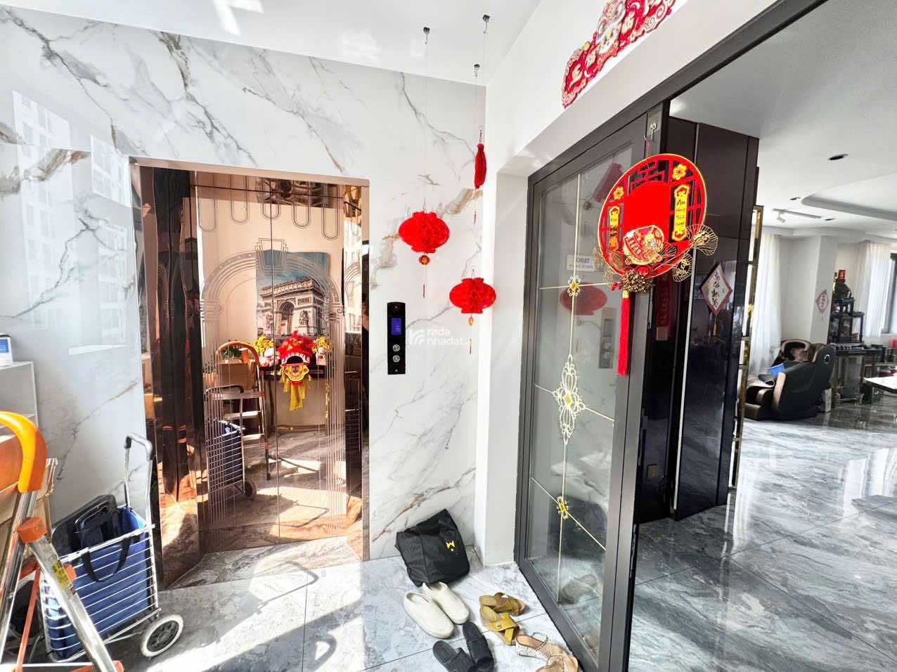 ĐỊNH CƯ GẤP BÁN NÊN GIẢM SỐC 17 TỶ - TOÀ NHÀ 3 MẶT TIỀN LÊ QUANG ĐỊNH