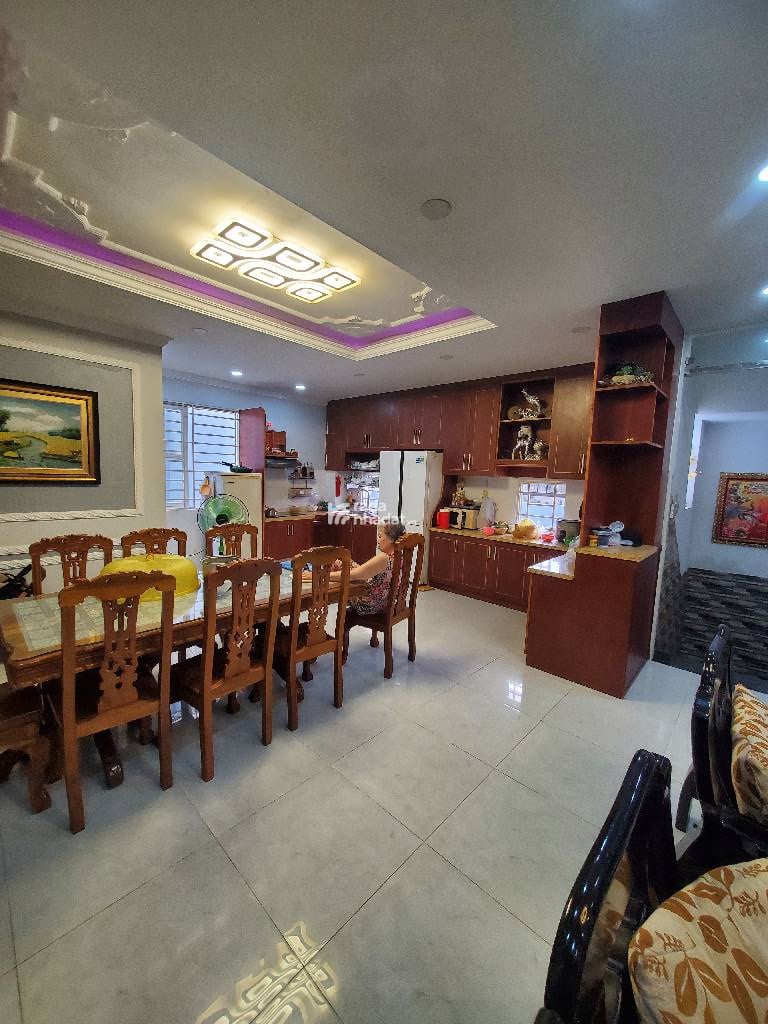 CÁCH MẶT TIỀN PHÚ THỌ HÒA CHỈ 1 CĂN -  XE HƠI NGỦ TRONG NHÀ - 127M2 - NGANG 8,5M -