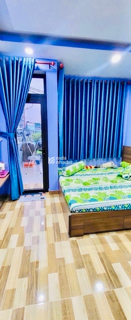 BÁN NHÀ MẶT TIỀN 35m2 (NGANG 4m) - 4 TẦNG - KINH DOANH SẦM UẤT - RẠCH CÁT QUẬN 8 - NHỈNH 4 TỶ