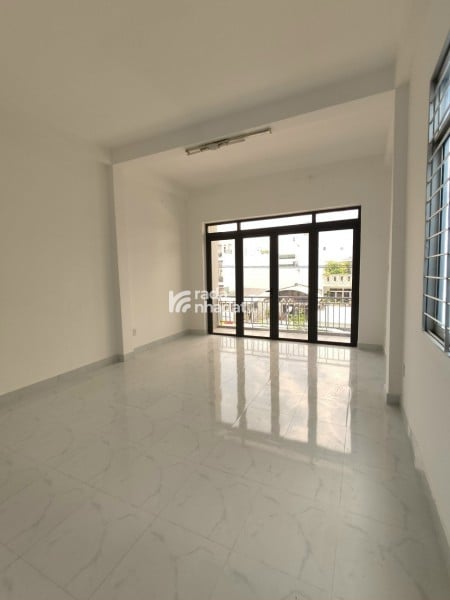 nhà 5,4x25m đường bùi văn ba phường tân thuận đông quận 7 