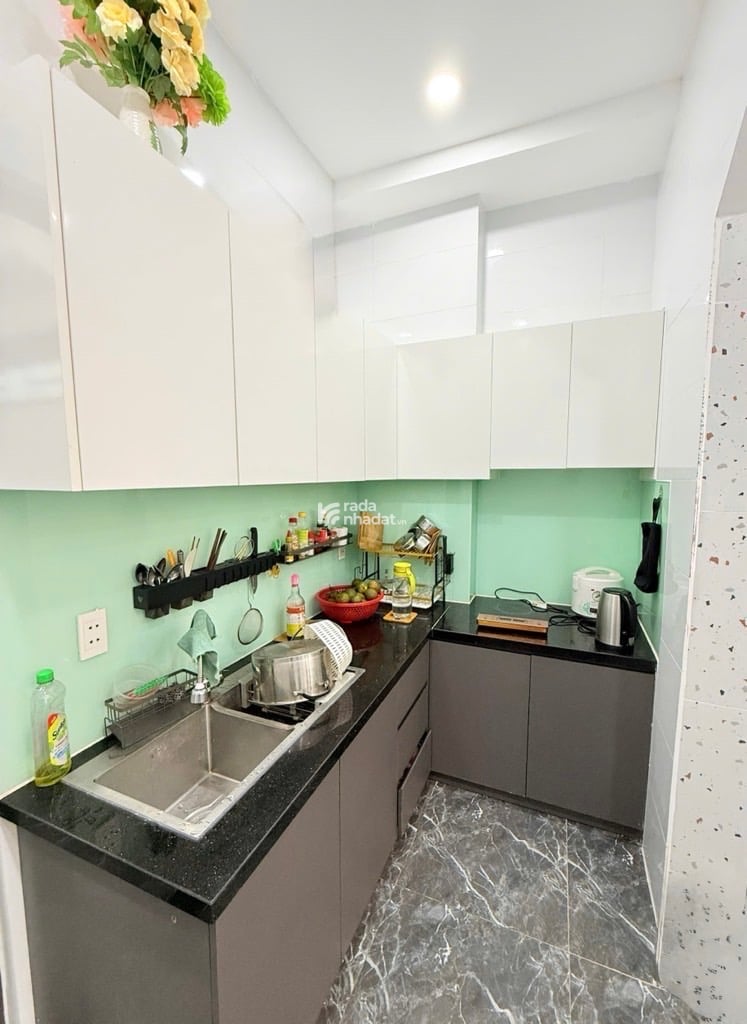 SIÊU PHẨM NHÀ ĐẸP HXH GẦN SÂN BAY, 45M2, 2 TẦNG  3PN(1PN DƯỚI ĐẤT), LÔ GÓC KHÔNG LG VÀ QH, NỞ HẬU H