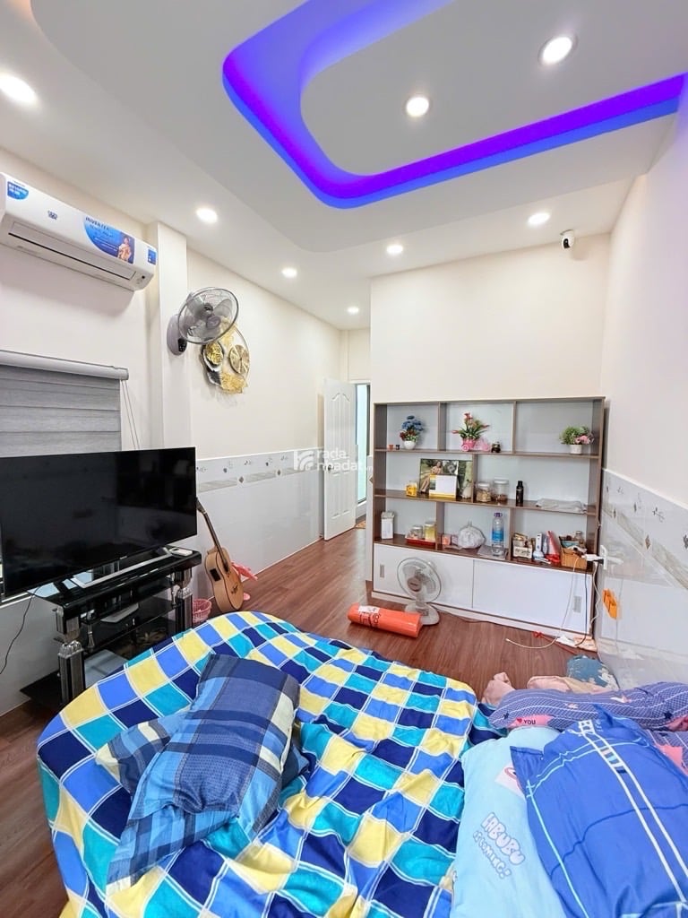 SIÊU PHẨM NHÀ ĐẸP HXH GẦN SÂN BAY, 45M2, 2 TẦNG  3PN(1PN DƯỚI ĐẤT), LÔ GÓC KHÔNG LG VÀ QH, NỞ HẬU H