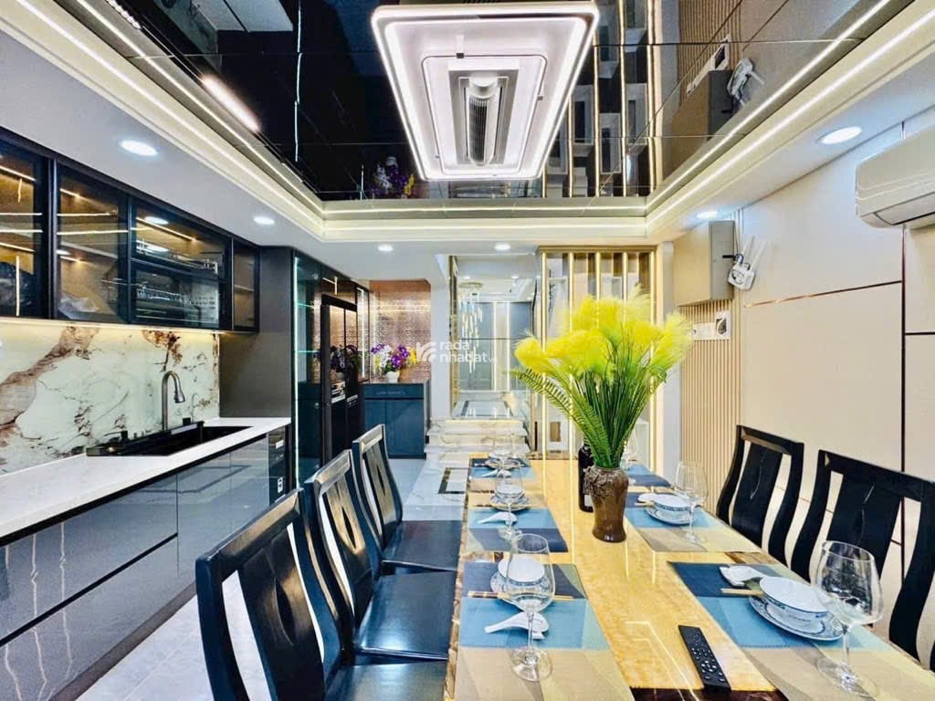 Nhà mới 5 tầng 4x14m Thang máy  Lê Văn Thọ  P14  Gò Vấp  Hẻm 6m  Giá 11.8 Tỷ
