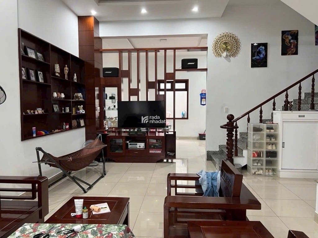 NHÀ 4 TẦNG QUẬN 2 - 120M2 - NGANG 7M - HẺM THÔNG - GẦN CHỢ - VỪA Ở VỪA THU NHẬP 27 TRIỆU/T