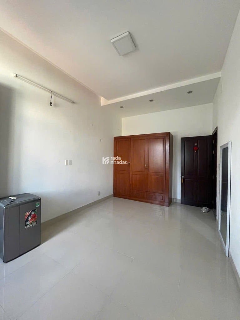 NHÀ 4 TẦNG QUẬN 2 - 120M2 - NGANG 7M - HẺM THÔNG - GẦN CHỢ - VỪA Ở VỪA THU NHẬP 27 TRIỆU/T
