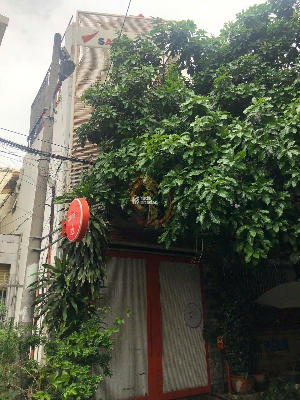 92 tỷ! Bán nhà MT Đ. Trần Hưng Đạo, Q.1  5.5x30m  GPXD hầm 12 tầng.