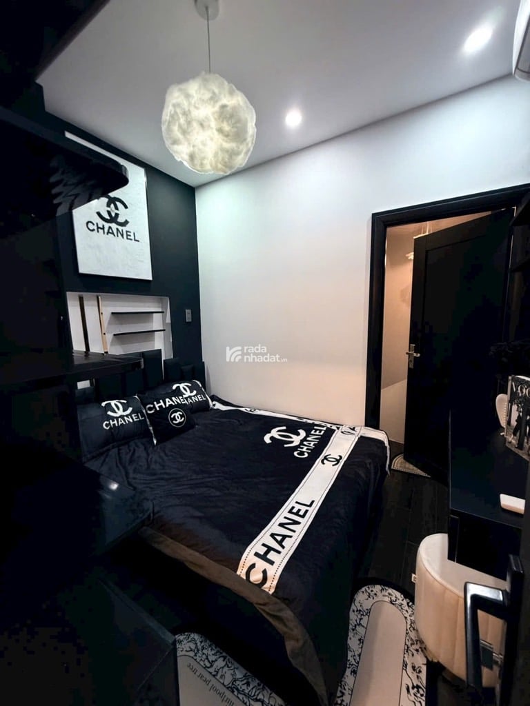 SÁT Q1. HẺM XE HƠI XÔ VIẾT NGHỆ TĨNH, BÌNH THẠNH, 2 TẦNG Ở NGAY. GIẢM 350TR CHỈ 3.8T 