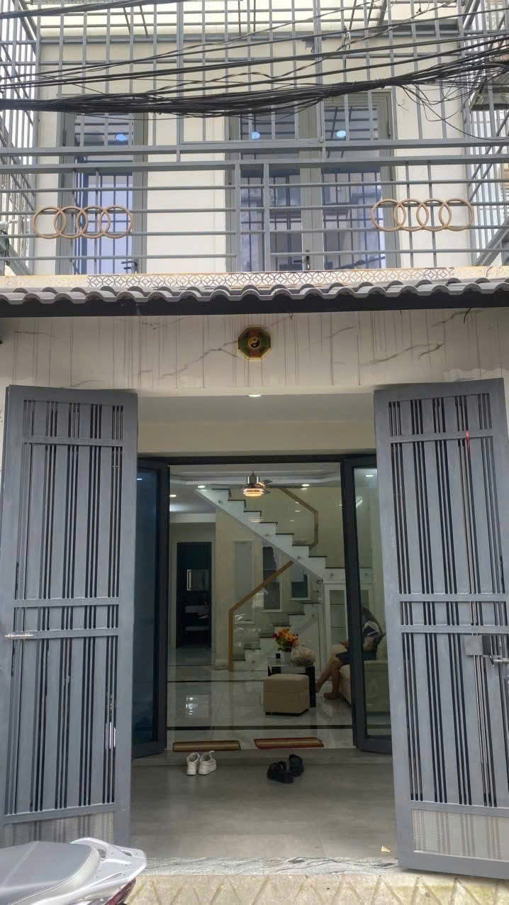 HOT!!! CHỦ bán ngay căn nhà Q3, HXH, giá 3TỶ750, vị trí cực đẹp, LH NGAY ĐI Ạ