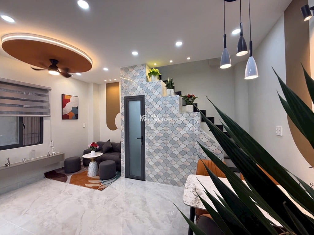 HẺM XE HƠI BÙI ĐÌNH TÚY, BÌNH THẠNH, 4 TẦNG MỚI Ở NGAY. GIẢM 350TR CHỈ CÒN 5.75T TL 