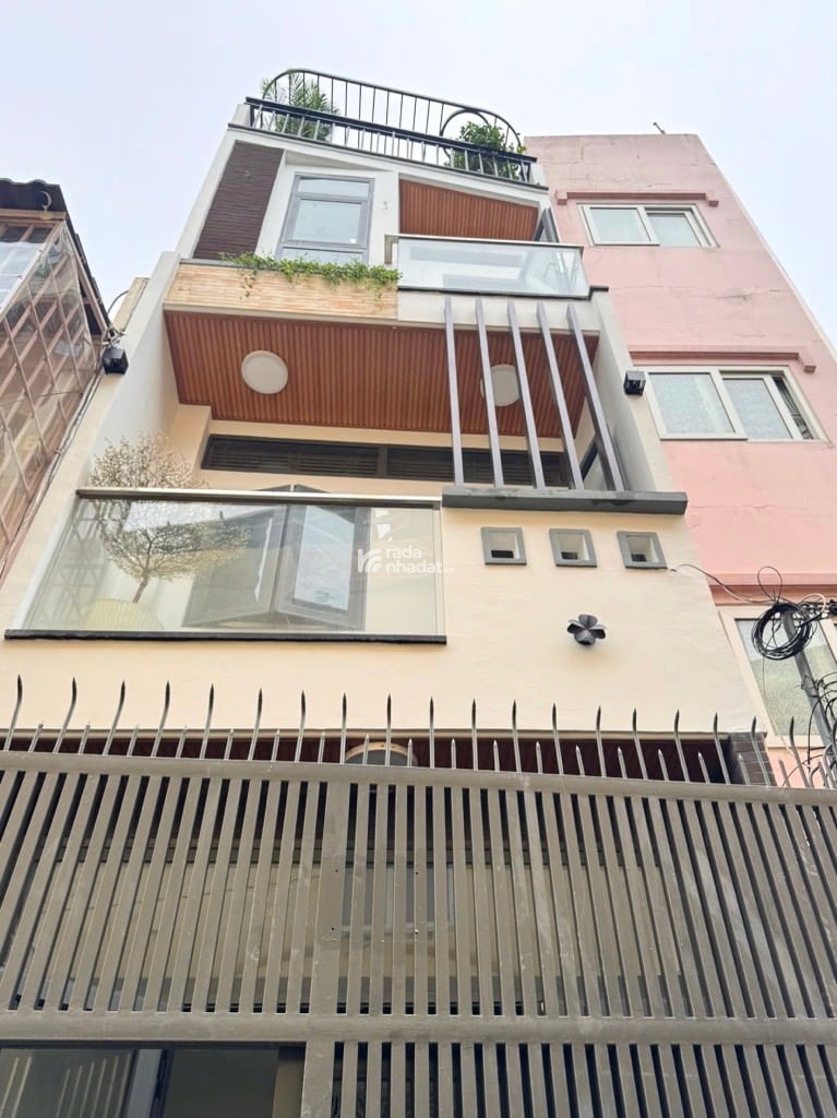 HẺM XE HƠI BÙI ĐÌNH TÚY, BÌNH THẠNH, 4 TẦNG MỚI Ở NGAY. GIẢM 350TR CHỈ CÒN 5.75T TL 