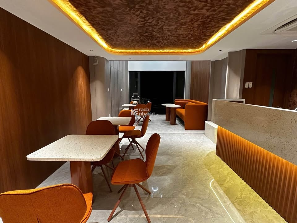 Mua Bán nhà phố 4 Tầng trung tâm Nha Trang full tiện ích compound