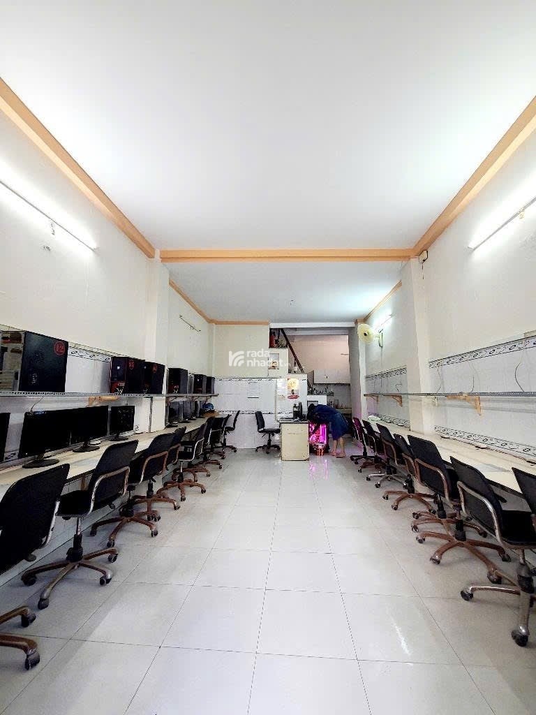 GẦN AEON TÊN LỬA -   - 50M2 - HẺM XE HƠI - NGANG 4 DÀI 12.5 - 2 TẦNG