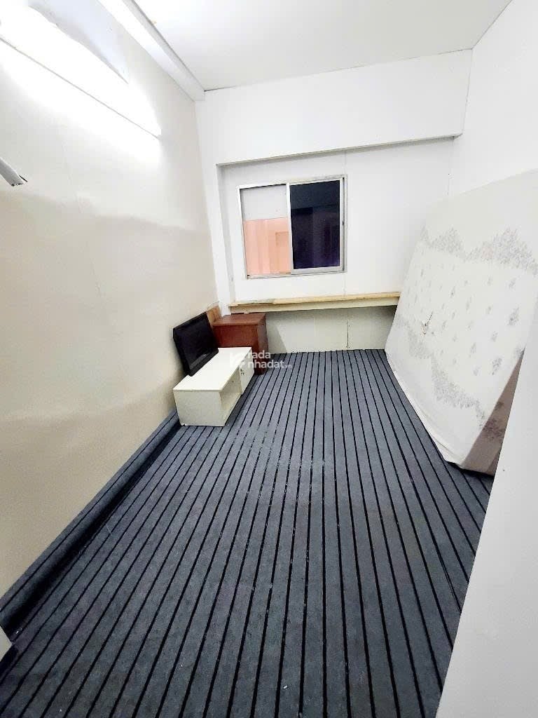 GẦN AEON TÊN LỬA -   - 50M2 - HẺM XE HƠI - NGANG 4 DÀI 12.5 - 2 TẦNG