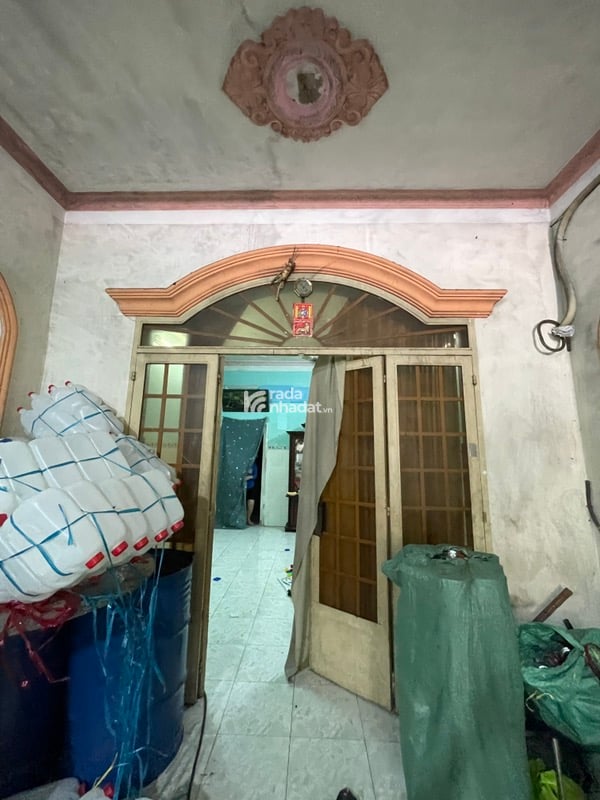 MẶT TIỀN KD CỰC ĐỈNH, NGAY NGÃ TƯ LINH XUÂN, DÒNG TIỀN 10tr/th, 4,5X31 NHỈNH 5 TỶ.