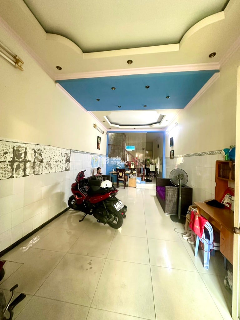 HẺM XE HƠI 6M - THÔNG TỨ TUNG -SÁT ĐẦM SEN - NHÀ 2 TẦNG 3PN - NGAY VÒNG XOAY LẠC LONG QUÂN