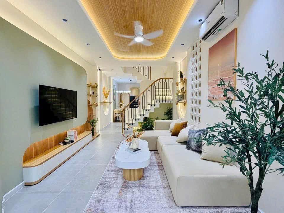 Nhà bình chánh giá rẻ, dọn vào ở ngay