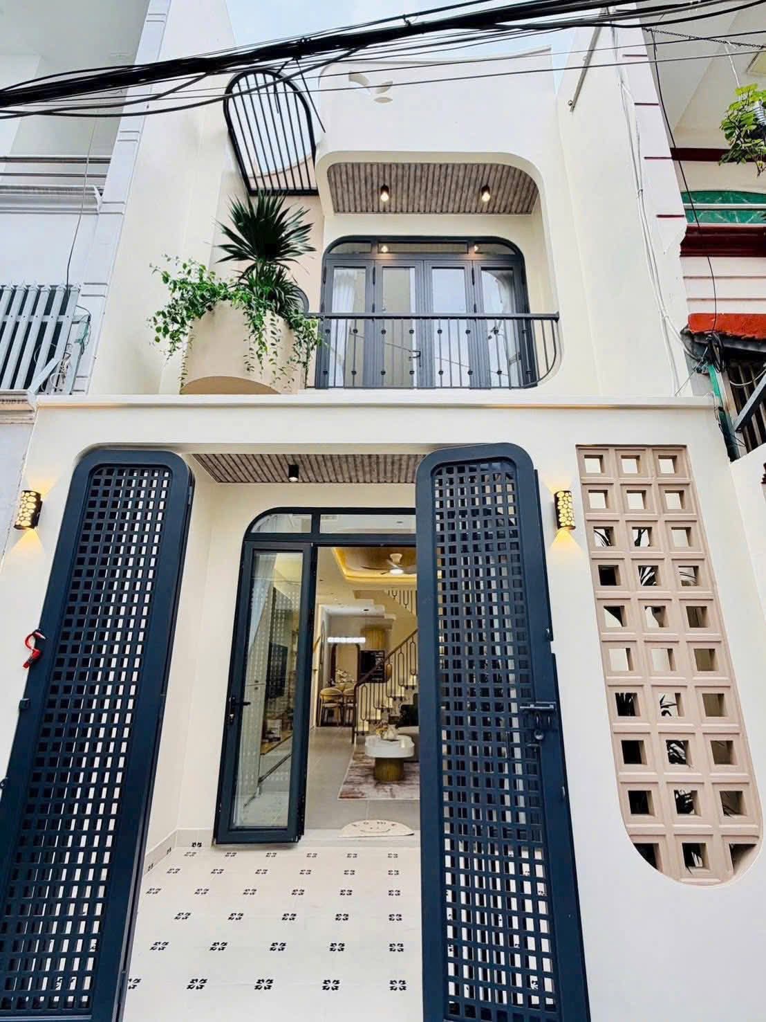 Nhà bình chánh giá rẻ, dọn vào ở ngay