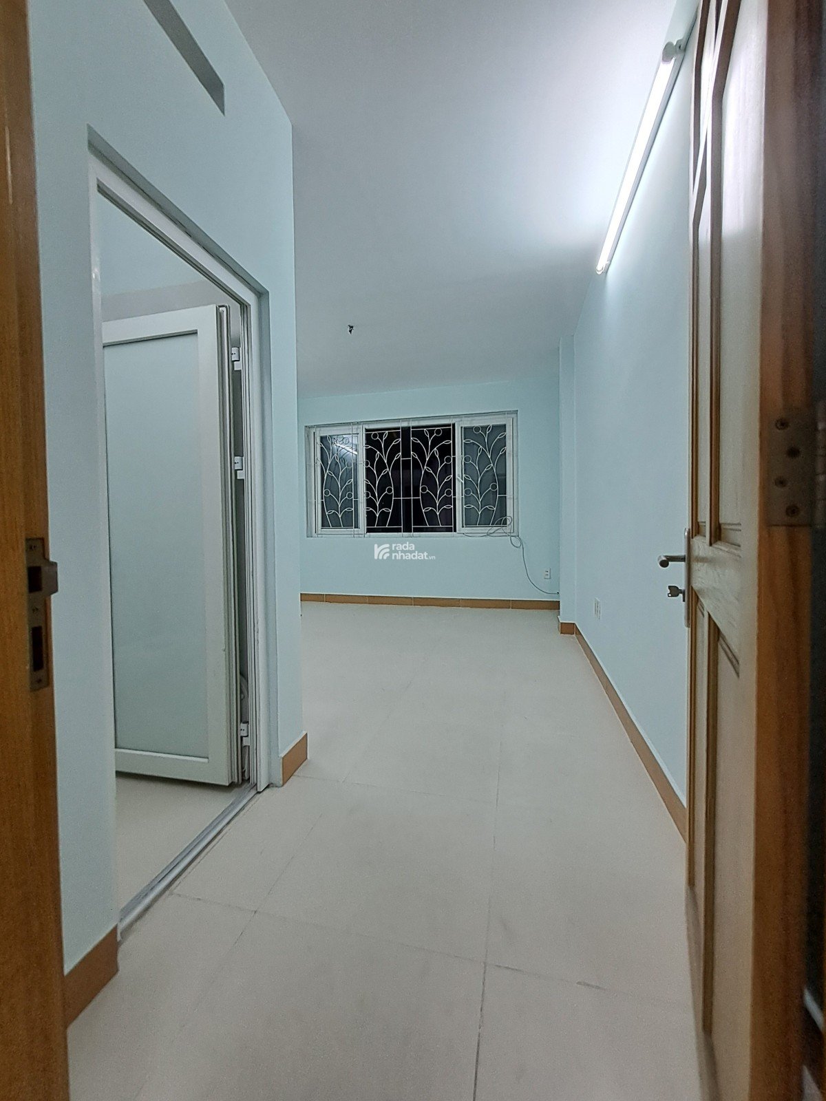 Bán nhà hẻm 2 xe hơi tránh, diện tích 60/56m2 (4x15), 2 lầu, Quận 10, đường CMT8, giá chỉ 9.6 tỷ.