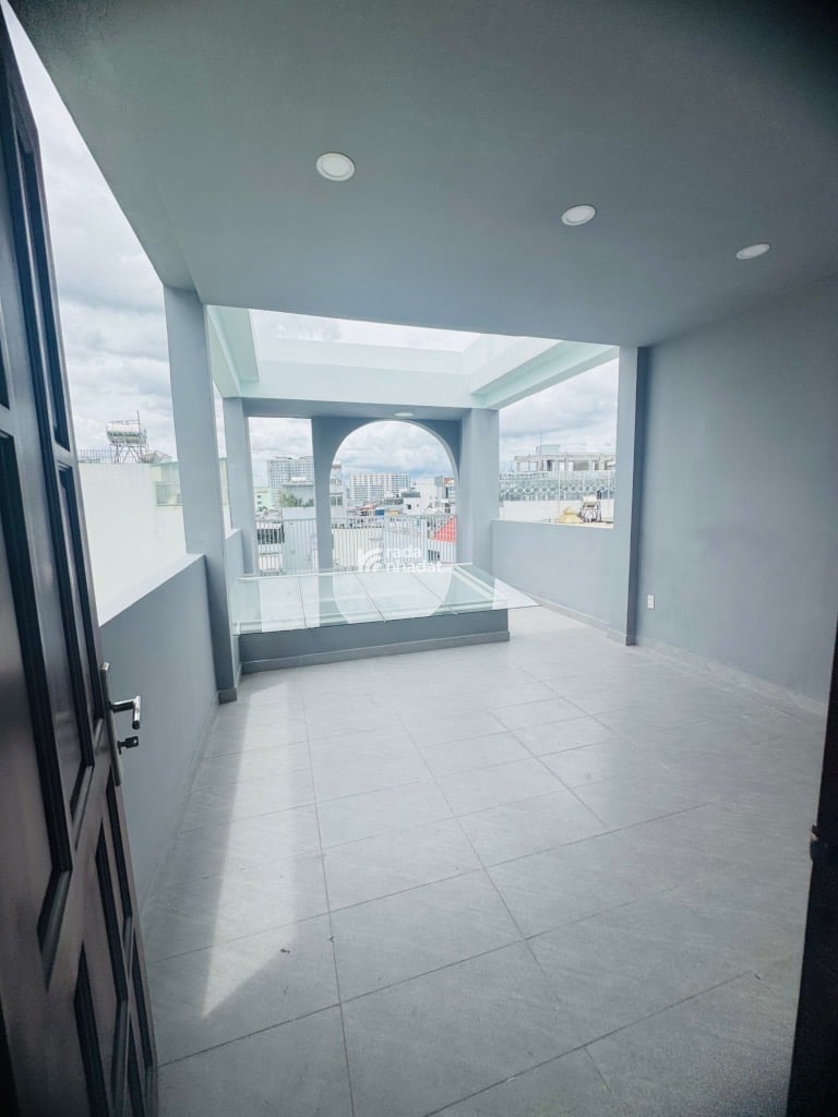 NHÀ 6 TẦNG TÂN PHÚ - CÓ THANG MÁY LÊN TỚI SÂN THƯỢNG- NGUYỄN SƠN NGAY LUỸ BÁN BÍCH - ĐƯỜNG 10M,  