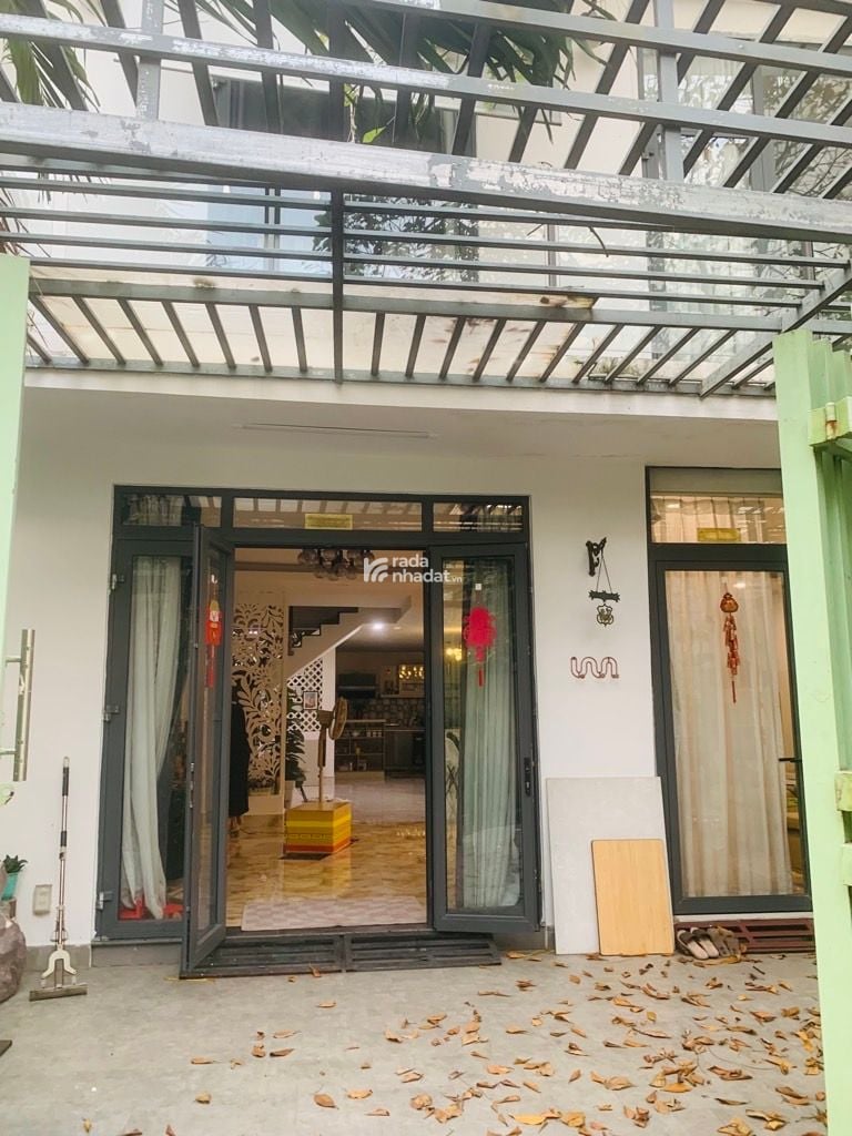 (QUẬN 7)NHÀ ĐẸP 3 TẦNG,HXH SÁT MẶT TIỀN NGUYỄN THỊ THẬP, P.TÂN PHÚ, 138M2, NGANG 8M, 15,9T