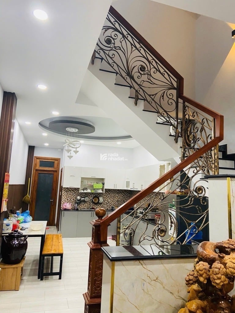 Lê Trọng Tấn – Nhà Mới 2 Tầng – Hẻm Xe Hơi – 53m2 – Giá 5.3 Tỷ